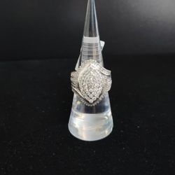 Ladies White Gold Diamond Ring Size 6 