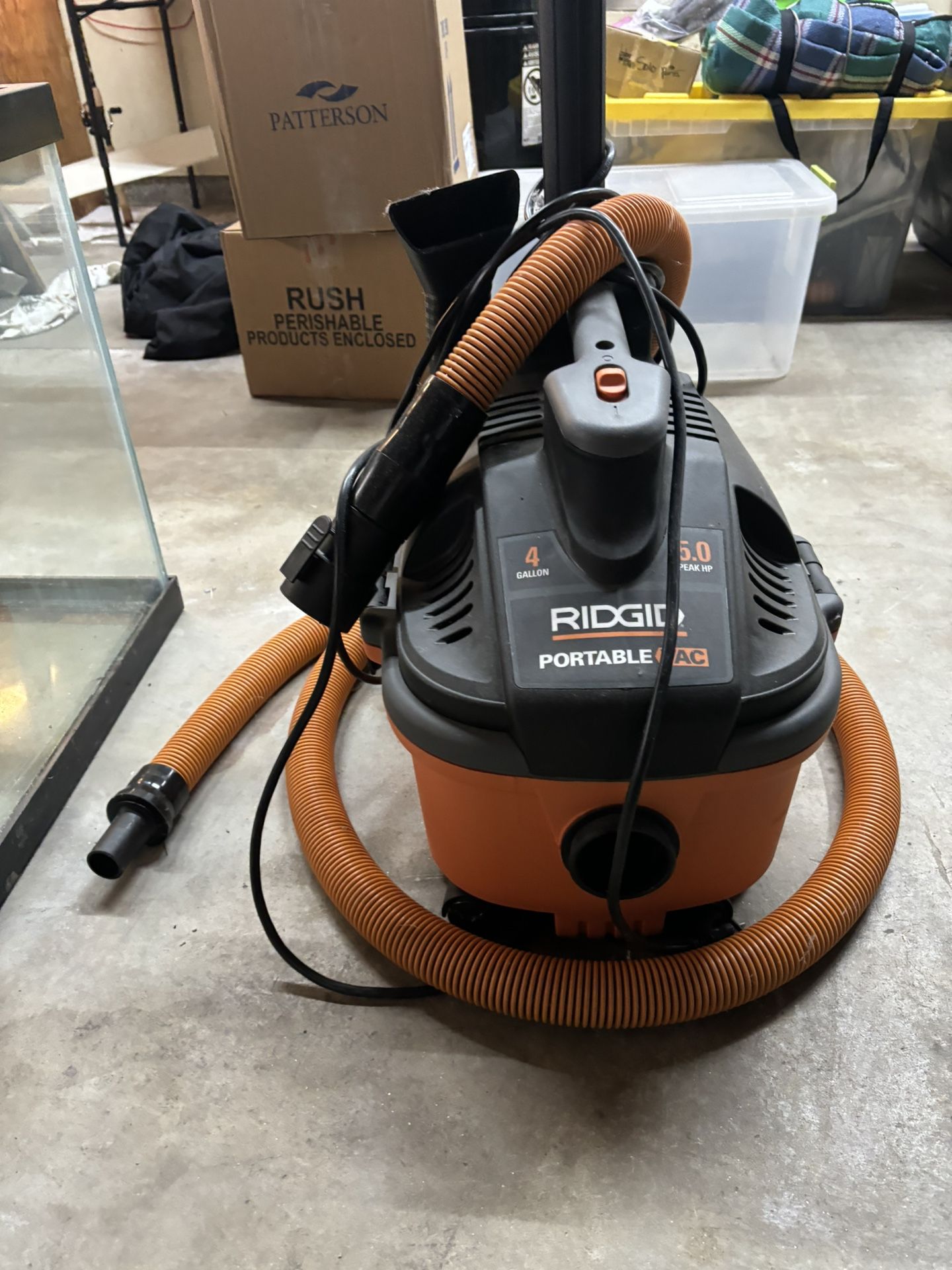 Rigid 4 gallon Vacuum