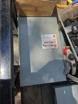 General duty safety switch 200 amp