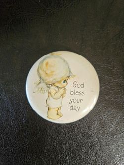 Vintage Angel "God Bless Your Day" Pin Button