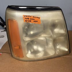Cadillac Escalade Passenger Right Side Headlight for 2002’ 2003’ 2004’ 2005’ 2006’ 
