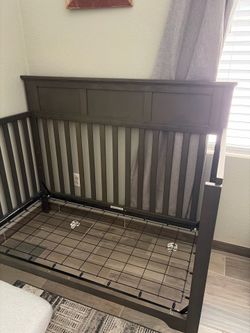 Baby/toddler crib