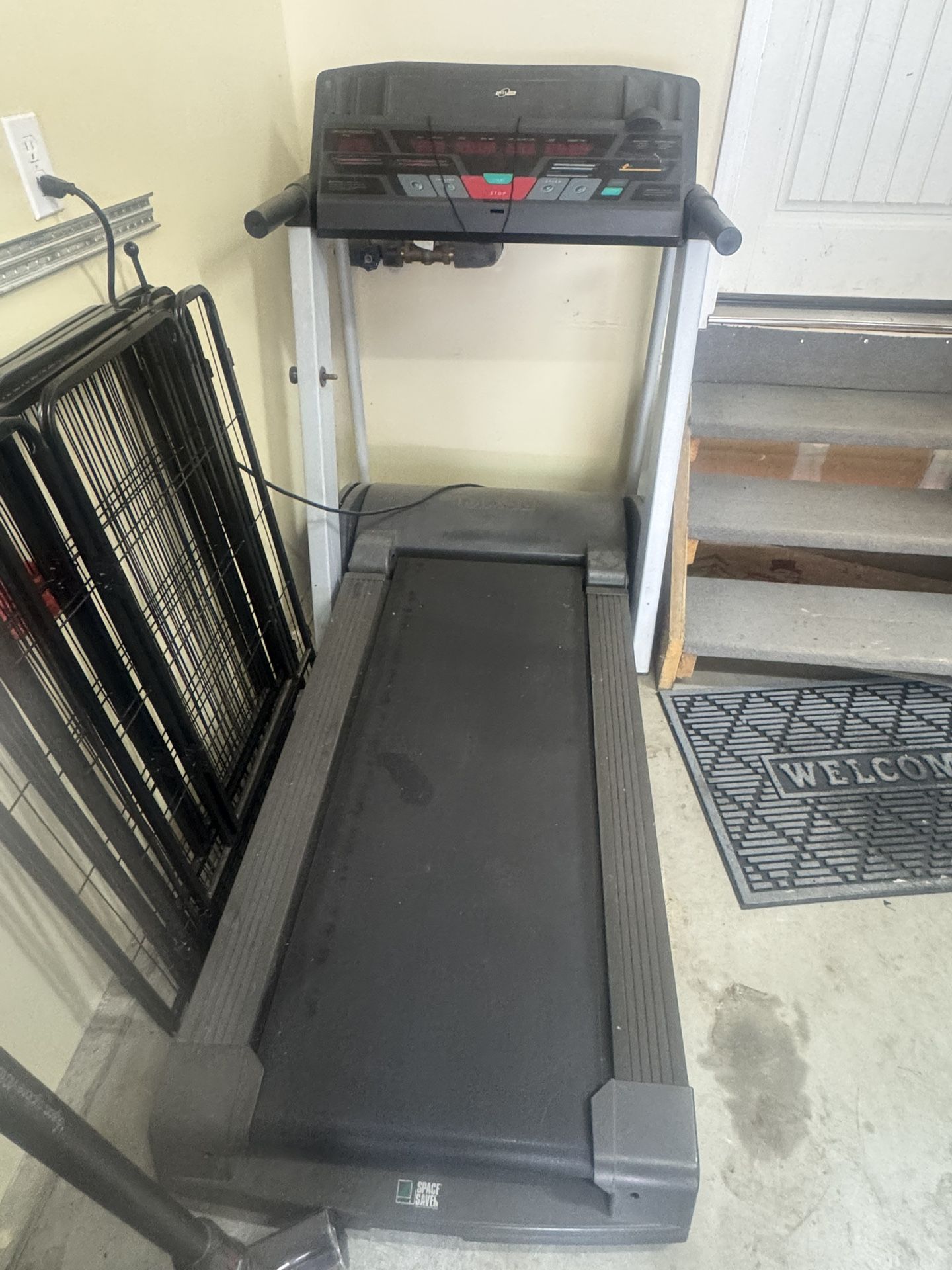Treadmill (Old but Reliable)