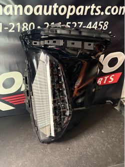 2025-2026 Cadillac Escalade Headlight