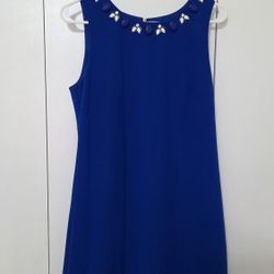 Dresses Swipe ➡️ Size 4-6