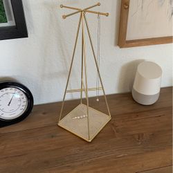 Jewelry Stand 