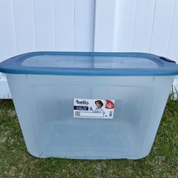 large plastic storage box 30 gallon by Bella