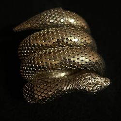 Rare Vintage Triple Coil Vintage WHITING & DAVIS  Jewelry Exotic Shiny Bright Gold Tone Mesh Metal Coiled Coil Wrap Serpent Sna