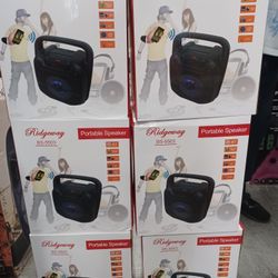 Excellent Gift 🎁 Item.  Bluetooth Speaker . 