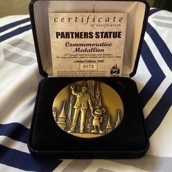 Mickey Partners Statue Coin