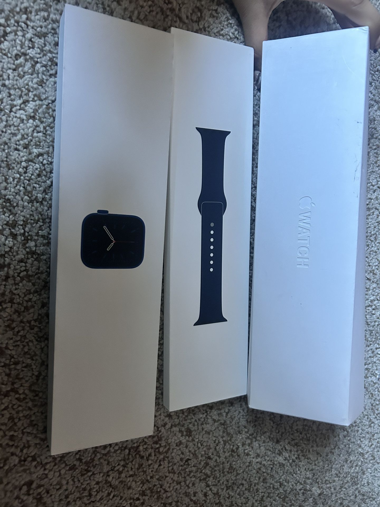 Apple Watch Series 6 40mm, GPS+ Cellular, Good Conditions, Charger + Box