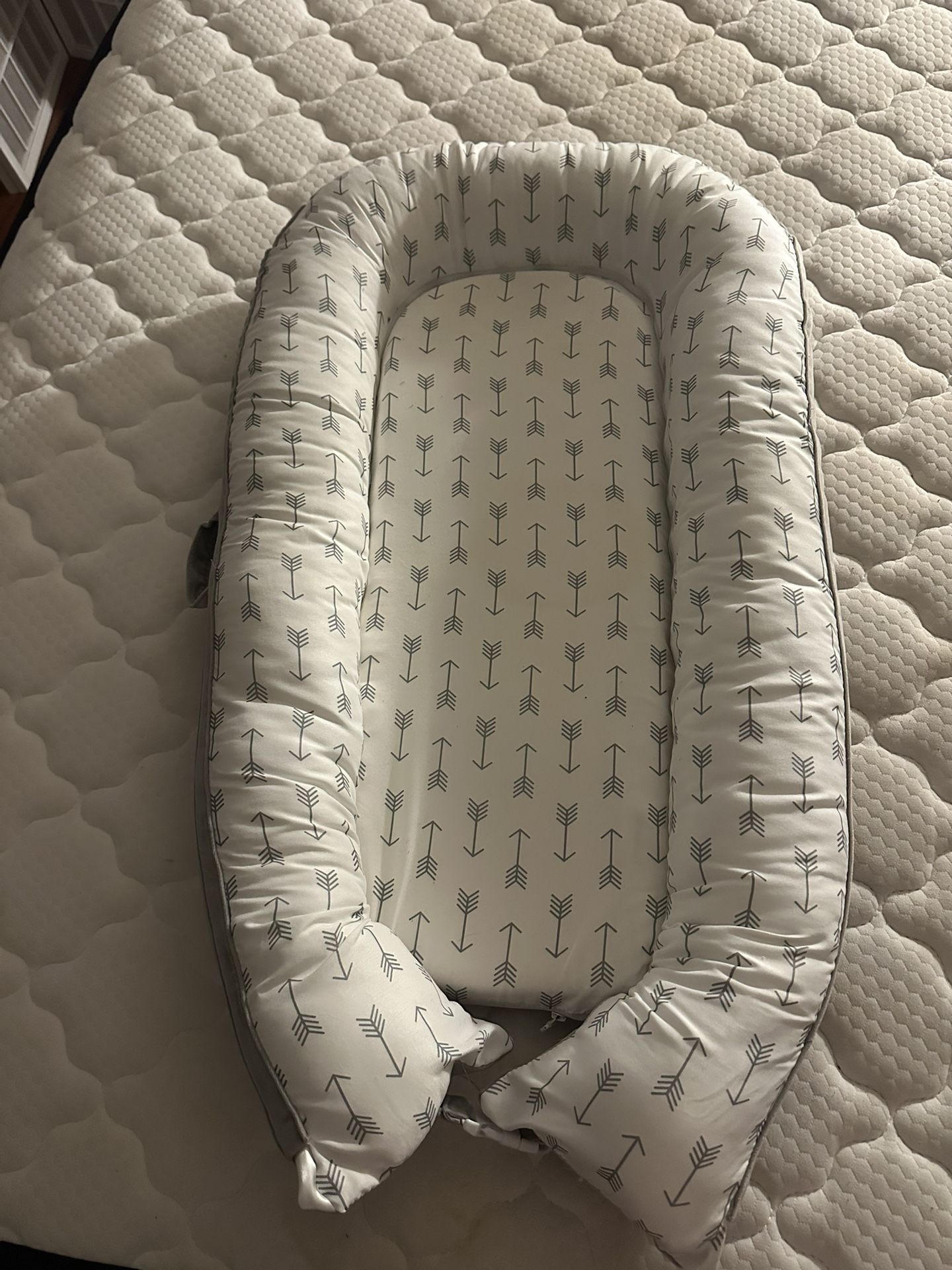 infant sleeping lounger