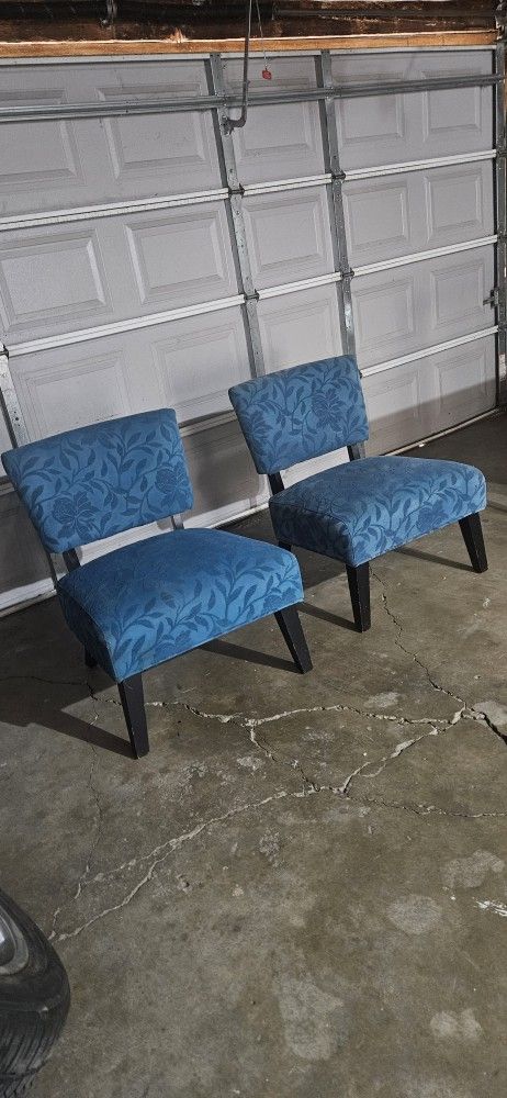 2 Chairs