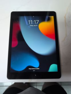 Apple air 128 GB 2nd gen