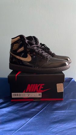 Jordan 1 Black/gold metallic