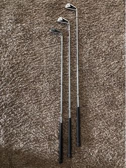 Wilson Golf Clubs – 4 Iron, 6 Iron & Pitching Wedge (PW)