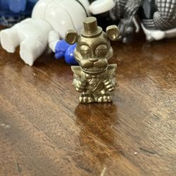 (1) FNAF Five Nights at Freddys Security Breach Micro Figure Golden Glamrock Freddy