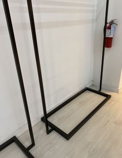 Econoco Clothing Rack 