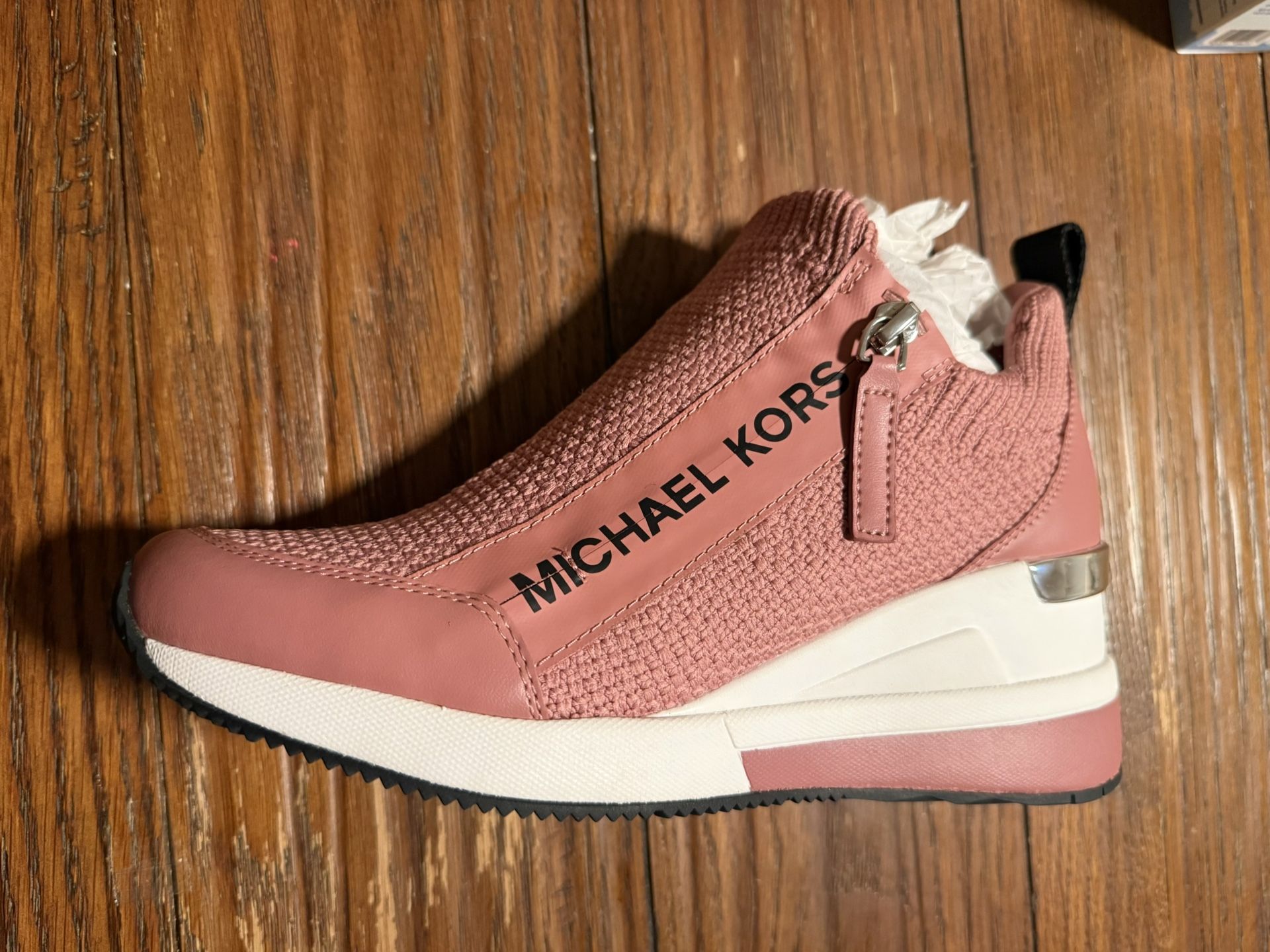 Michael Kors Size 7.5