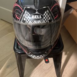 Bell Motorcycle Helmet For Women - Size M
