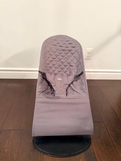 Baby bjorn bouncer