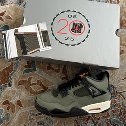 Jordan 4 “Undefeated” Size 7 MEN/8.5 WOMEN