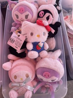 Hello Kitty Keychain