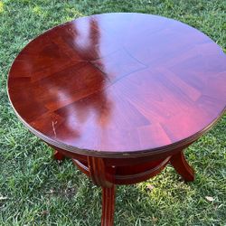 Round Cherry Wood Table 