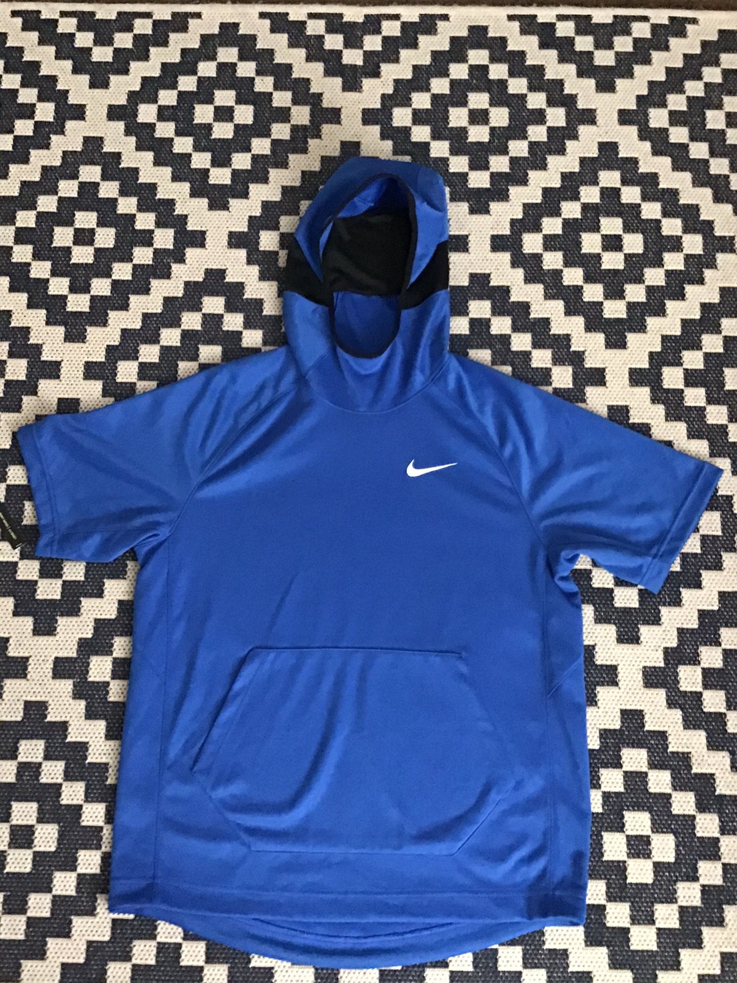 Nike spotlight shop short sleeve hoodie