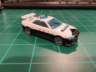 2027 Spun Hot Wheels Nissan Skyline GT-R R34 Police