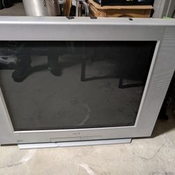 Sony Trinitron 32 Inches Retro Gaming Tv