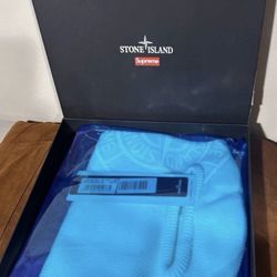Supreme x Stone Island Glow Knit Balaclava White One Size