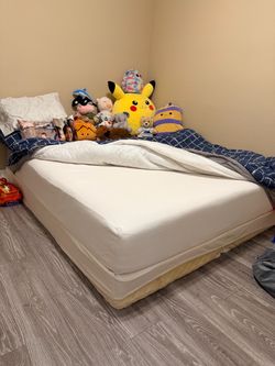 King Size Mattress & Box Spring – Good Condition!