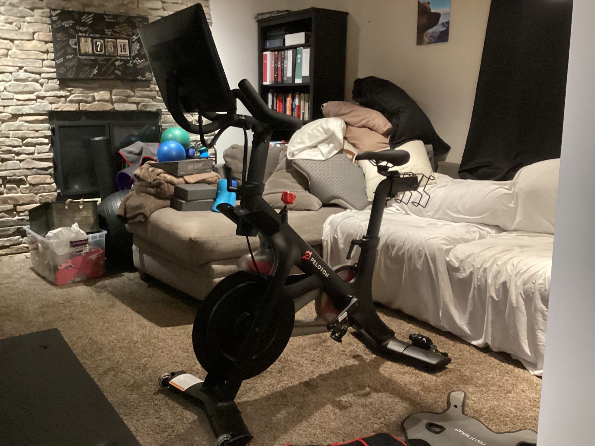 Peloton Bike / 3rd Generation Screen - And Accessories