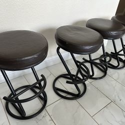 Set Of 4 Bar Stools 