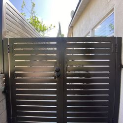 Side Gates Double