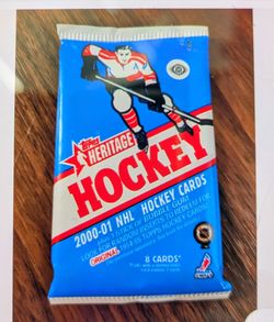 2000-01 TOPPS HERITAGE  HOCKEY  (8)  CARD. HOBBY PACK