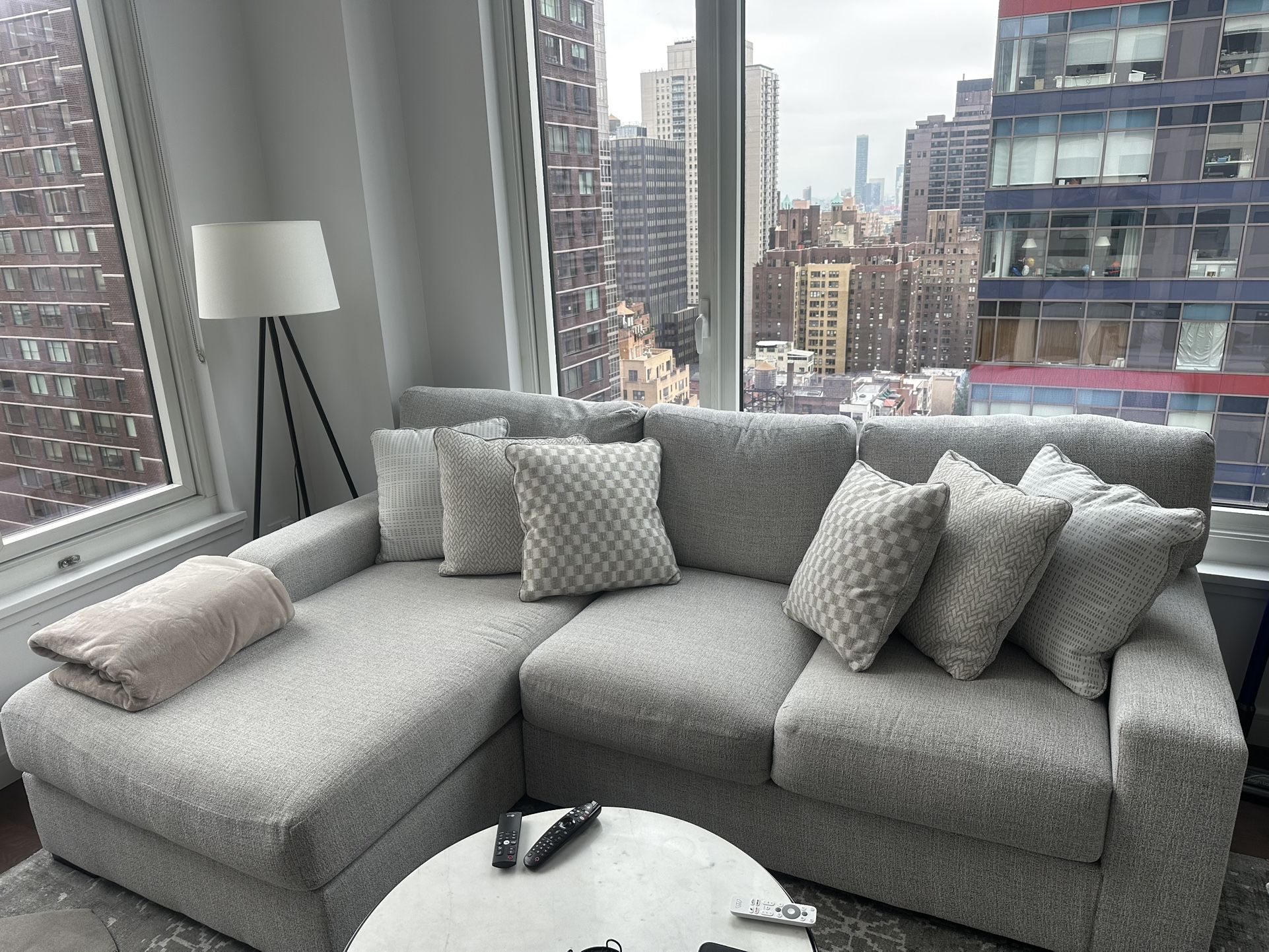 Ashley 2-Piece Sectional Sofa with Chaise – Light Gray | Like New