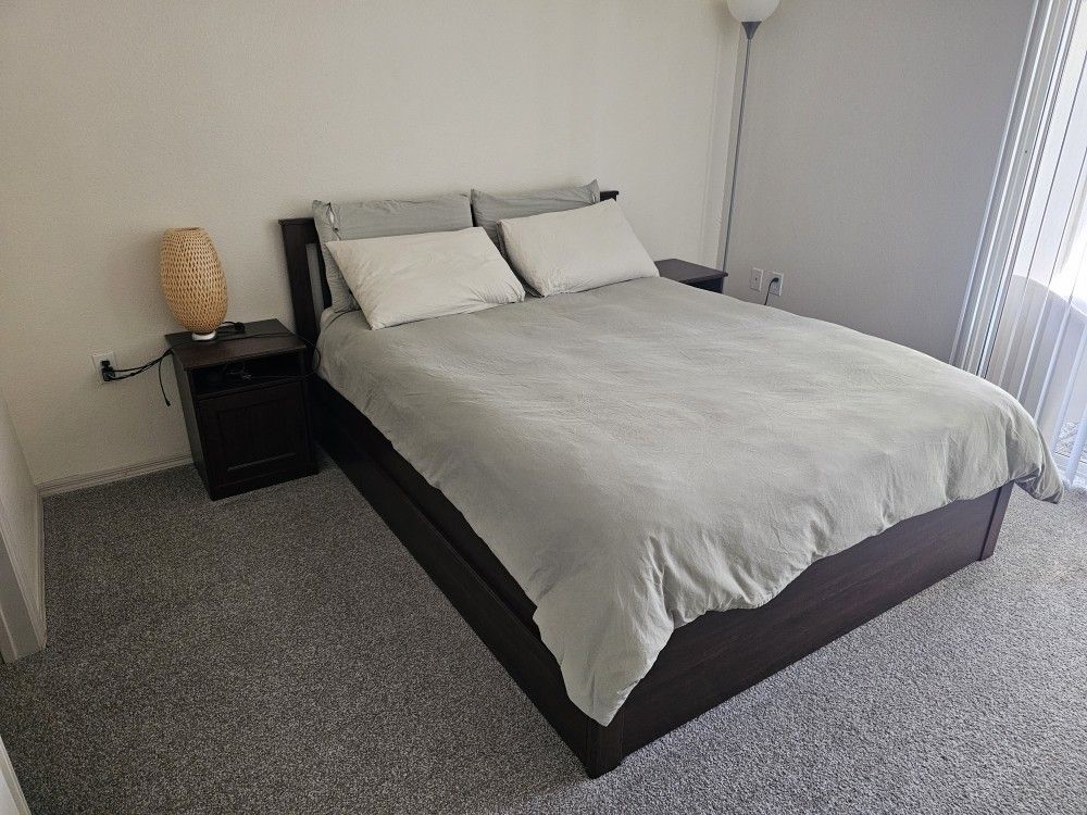 Full queen bedroom furniture set for sale