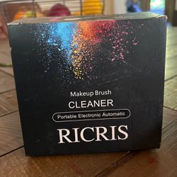 Makeup brush cleaner RICRIS