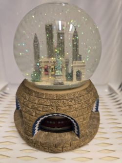 Vintage New York Twin Towers Snow Globe