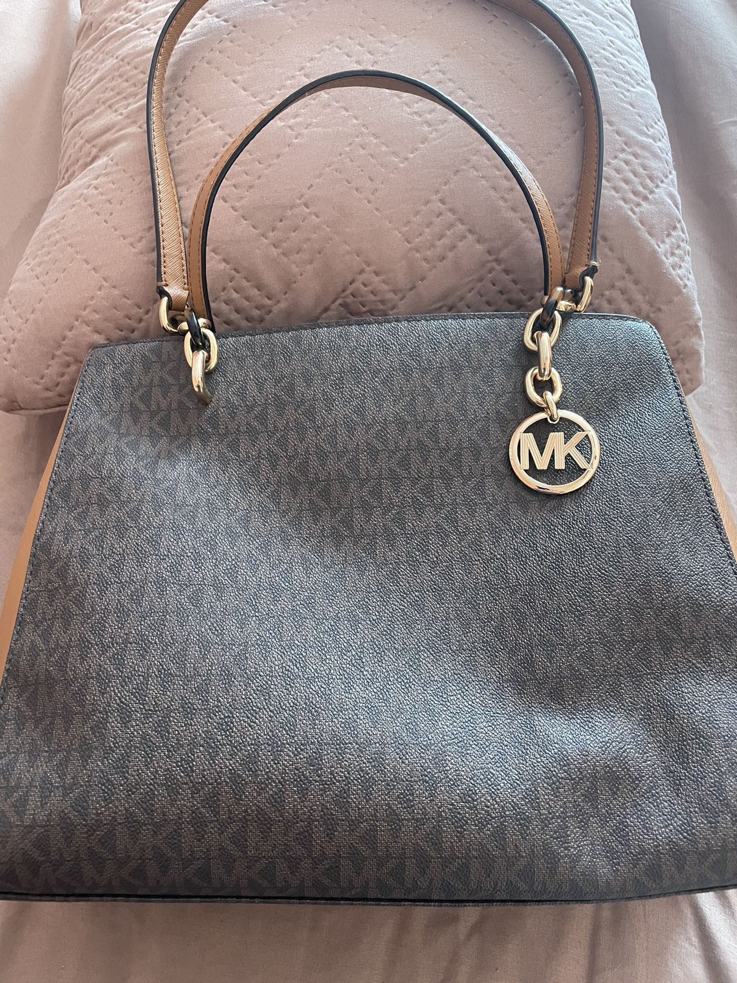 Micheal Kors Bag
