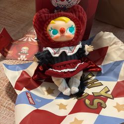 Popmart Molly Why So Serious Crimson Dancer
