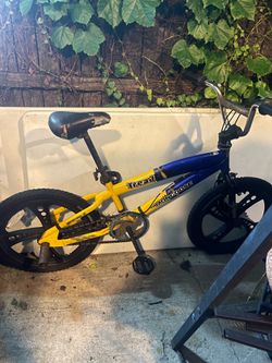 Mongoose Tread freestyle BMX bike