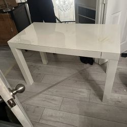 Vanity/desk 