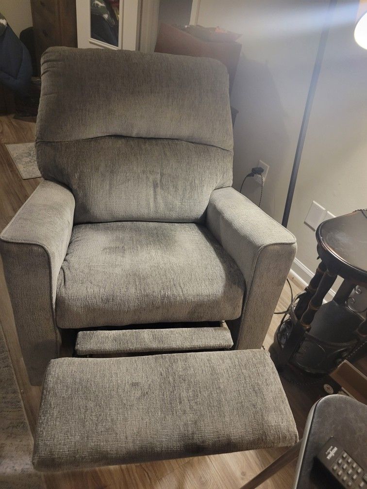Rocker recliner
