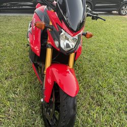 2018 Suzuki GSXS 750 