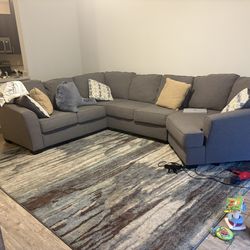 Couch 300 Rug 80