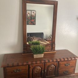 dresser with mirror