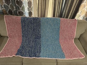 Handmade Quit, 59”X40”. Dark Blue, Light Blue & Pink. 